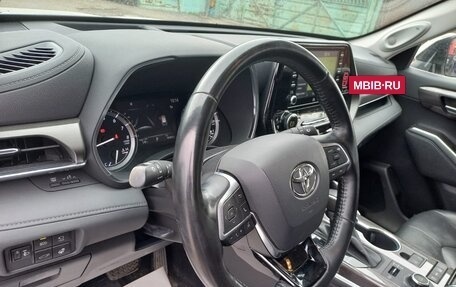 Toyota Highlander, 2021 год, 5 300 000 рублей, 7 фотография