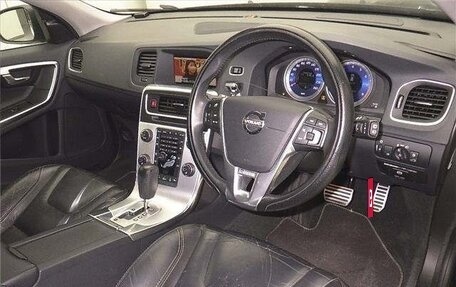 Volvo V60 I, 2012 год, 750 000 рублей, 5 фотография