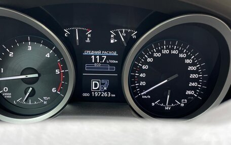Toyota Land Cruiser 200, 2013 год, 4 000 050 рублей, 3 фотография