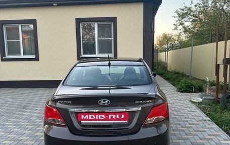 Hyundai Solaris II рестайлинг, 2015 год, 1 110 000 рублей, 5 фотография