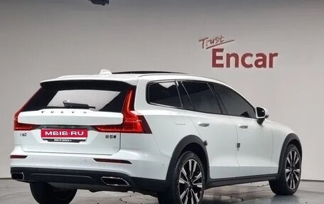 Volvo V90 Cross Country I рестайлинг, 2021 год, 3 860 000 рублей, 2 фотография