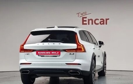 Volvo V90 Cross Country I рестайлинг, 2021 год, 3 860 000 рублей, 4 фотография