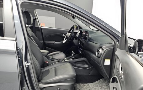 Hyundai Kona I, 2021 год, 1 810 000 рублей, 16 фотография