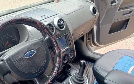 Ford Fusion I, 2003 год, 550 000 рублей, 8 фотография