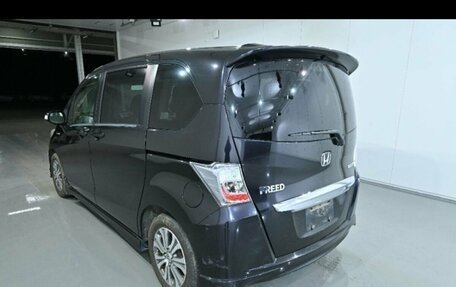 Honda Freed I, 2012 год, 1 023 000 рублей, 7 фотография