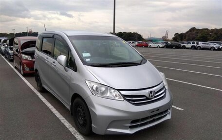 Honda Freed I, 2012 год, 969 000 рублей, 3 фотография