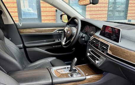 BMW 7 серия, 2016 год, 3 600 000 рублей, 10 фотография