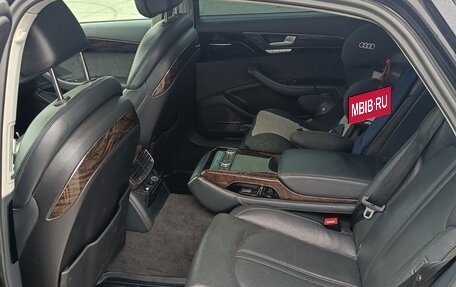 Audi A8, 2011 год, 1 650 000 рублей, 11 фотография