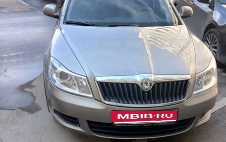 Skoda Octavia, 2010 год, 900 000 рублей, 2 фотография
