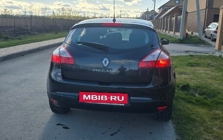 Renault Megane III, 2012 год, 600 000 рублей, 2 фотография