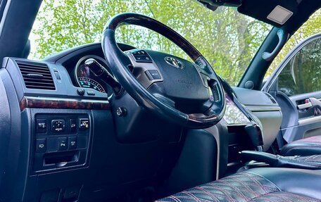 Toyota Land Cruiser 200, 2010 год, 3 850 000 рублей, 33 фотография