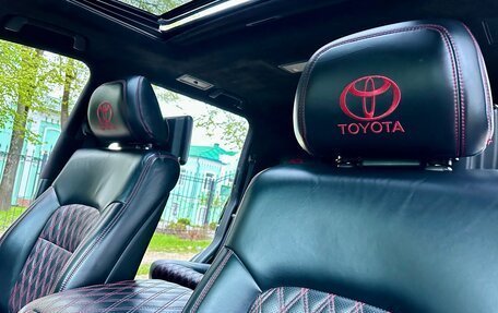 Toyota Land Cruiser 200, 2010 год, 3 850 000 рублей, 32 фотография