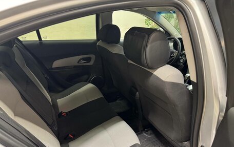Chevrolet Cruze II, 2013 год, 890 000 рублей, 10 фотография