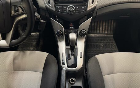 Chevrolet Cruze II, 2013 год, 890 000 рублей, 13 фотография