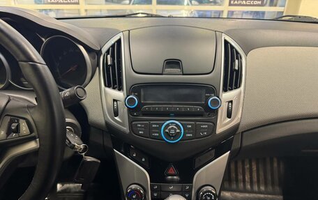 Chevrolet Cruze II, 2013 год, 890 000 рублей, 12 фотография