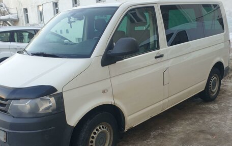 Volkswagen Caravelle T5, 2014 год, 1 590 000 рублей, 3 фотография