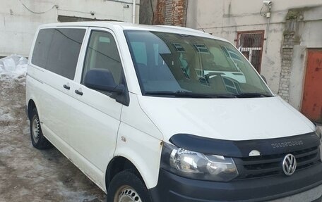 Volkswagen Caravelle T5, 2014 год, 1 590 000 рублей, 2 фотография