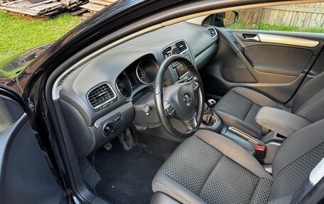 Volkswagen Golf VI, 2011 год, 900 000 рублей, 8 фотография