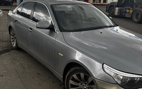 BMW 5 серия, 2005 год, 950 000 рублей, 3 фотография