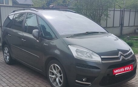Citroen C4 Picasso II рестайлинг, 2012 год, 730 000 рублей, 18 фотография