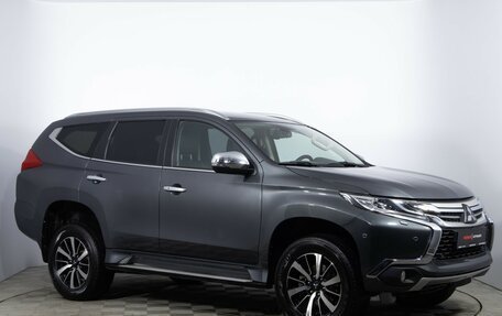 Mitsubishi Pajero Sport III рестайлинг, 2018 год, 3 080 000 рублей, 3 фотография