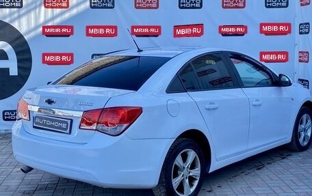Chevrolet Cruze II, 2010 год, 545 000 рублей, 4 фотография