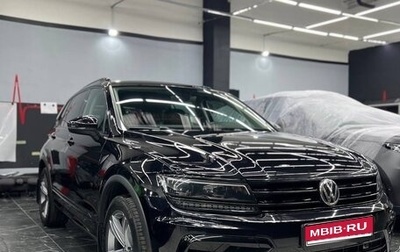 Volkswagen Tiguan II, 2018 год, 2 750 000 рублей, 1 фотография