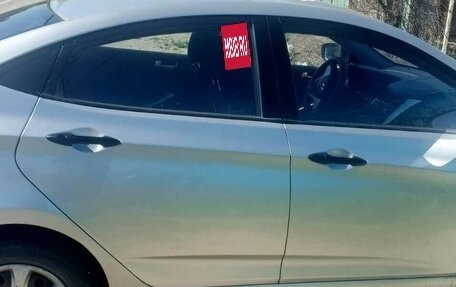 Hyundai Solaris II рестайлинг, 2011 год, 510 000 рублей, 10 фотография