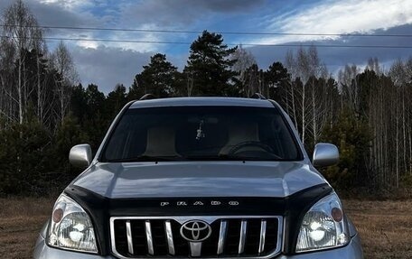 Toyota Land Cruiser Prado 120 рестайлинг, 2004 год, 1 920 000 рублей, 2 фотография