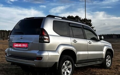 Toyota Land Cruiser Prado 120 рестайлинг, 2004 год, 1 920 000 рублей, 5 фотография