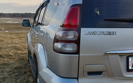 Toyota Land Cruiser Prado 120 рестайлинг, 2004 год, 1 920 000 рублей, 7 фотография
