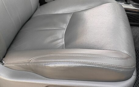Toyota Land Cruiser Prado 120 рестайлинг, 2004 год, 1 920 000 рублей, 20 фотография
