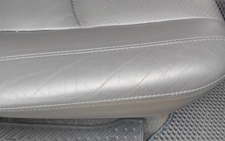 Toyota Land Cruiser Prado 120 рестайлинг, 2004 год, 1 920 000 рублей, 23 фотография