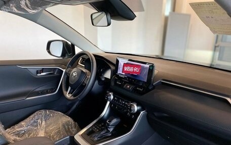 Toyota RAV4, 2025 год, 4 240 000 рублей, 12 фотография