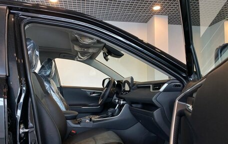 Toyota RAV4, 2025 год, 4 240 000 рублей, 29 фотография