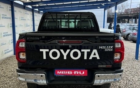 Toyota Hilux VIII, 2022 год, 4 799 000 рублей, 4 фотография