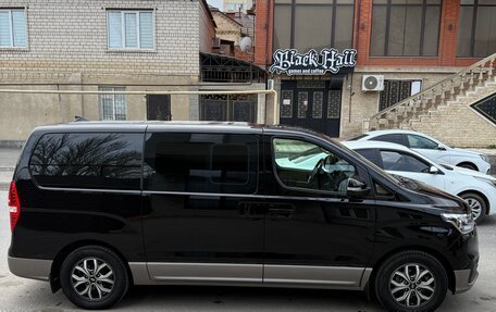 Hyundai H-1 II рестайлинг, 2021 год, 2 960 000 рублей, 3 фотография