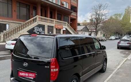 Hyundai H-1 II рестайлинг, 2021 год, 2 960 000 рублей, 4 фотография
