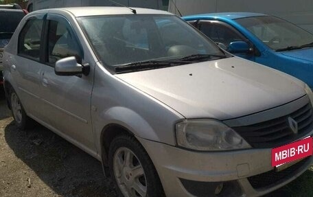 Renault Logan I, 2013 год, 600 000 рублей, 3 фотография