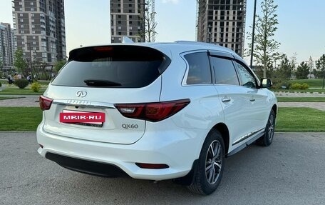 Infiniti QX60 I рестайлинг, 2018 год, 2 850 000 рублей, 15 фотография