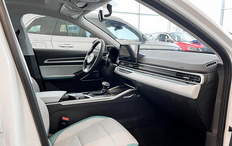 Geely Emgrand, 2023 год, 2 309 990 рублей, 5 фотография