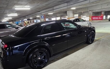 Chrysler 300C II, 2005 год, 1 600 000 рублей, 3 фотография