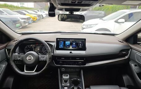 Toyota RAV4, 2022 год, 2 240 000 рублей, 9 фотография