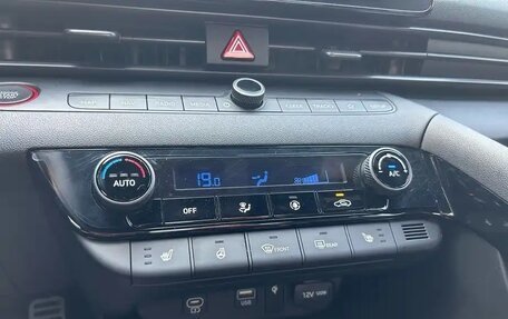 Hyundai Elantra, 2024 год, 1 850 000 рублей, 14 фотография