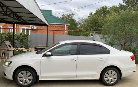 Volkswagen Jetta VI, 2012 год, 1 050 000 рублей, 2 фотография