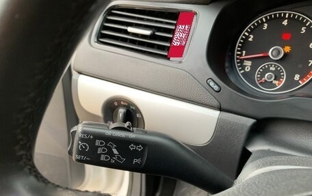 Volkswagen Jetta VI, 2012 год, 1 050 000 рублей, 11 фотография