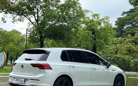 Volkswagen Golf VIII, 2022 год, 1 800 000 рублей, 5 фотография