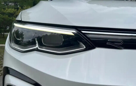 Volkswagen Golf VIII, 2022 год, 1 800 000 рублей, 3 фотография