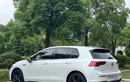 Volkswagen Golf VIII, 2022 год, 1 800 000 рублей, 7 фотография