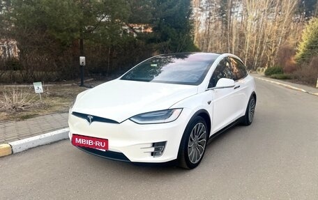 Tesla Model X I, 2016 год, 3 100 000 рублей, 2 фотография